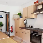 Tux Apartment *