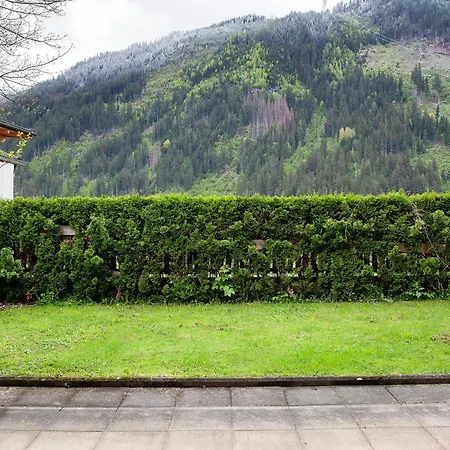 Apartament Tux *
